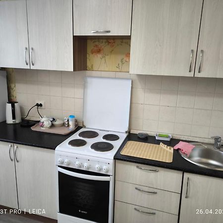 Уютная Квартира Комфорт Класса74 Astana Exterior foto